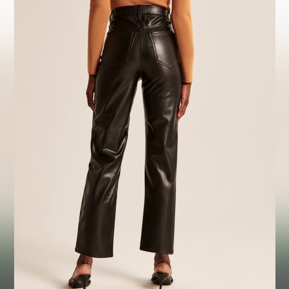 Abercrombie & Fitch The Ankle Straight Ultra High Rise Faux Leather pants size 4 - Picture 4 of 8